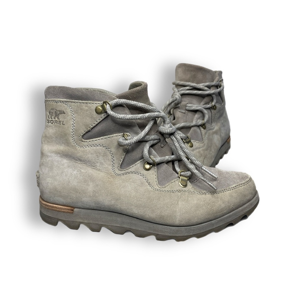 Sorel Women's Sneakchic Alpine boots